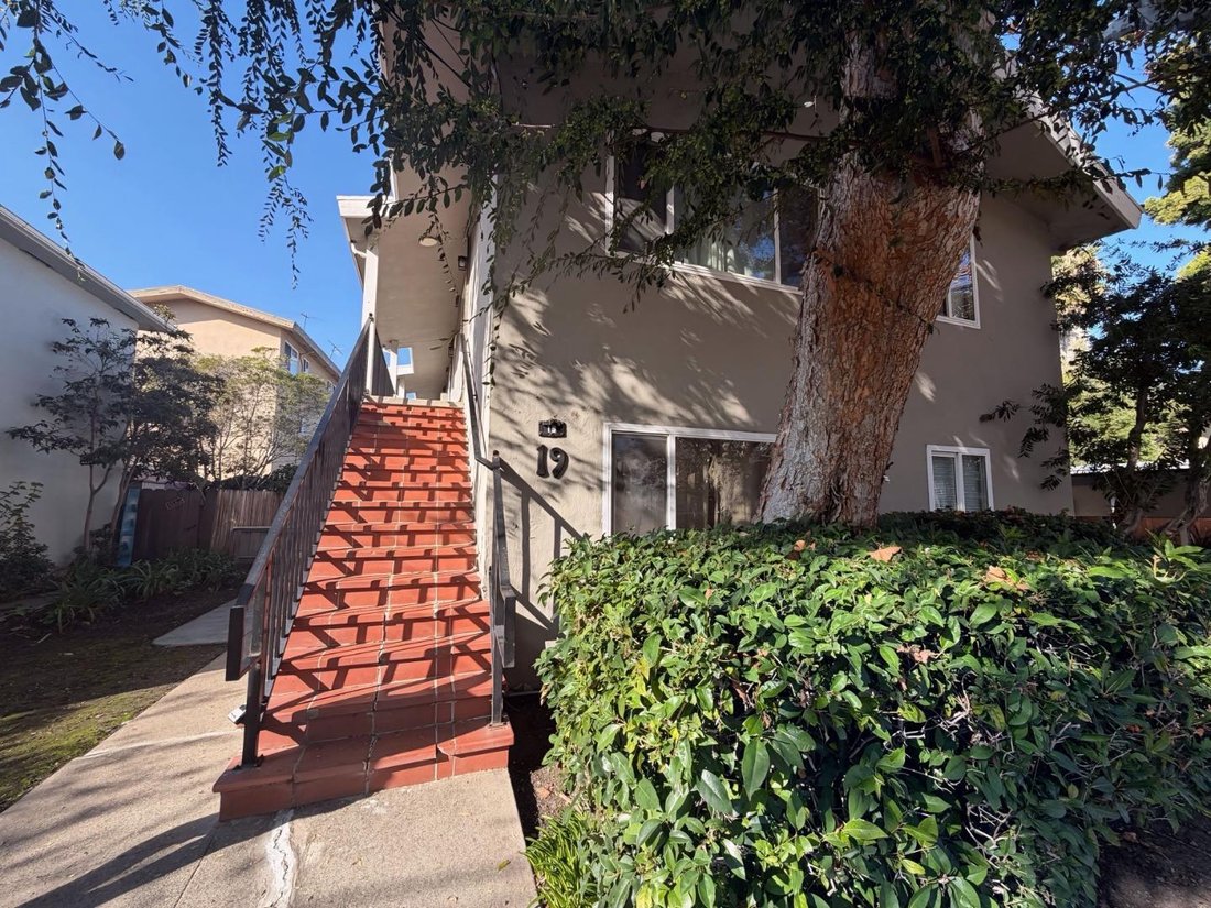 San Mateo, California, United States 2 - 16983252