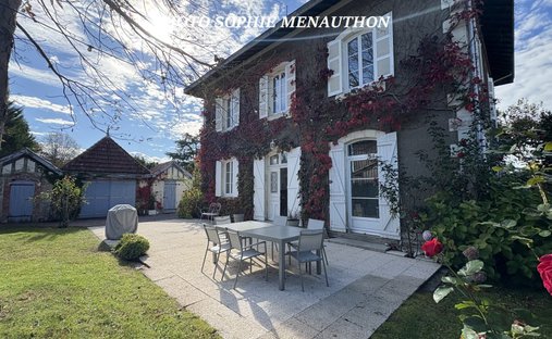 House in Saint-Martin-de-Seignanx, Nouvelle-Aquitaine, France 1