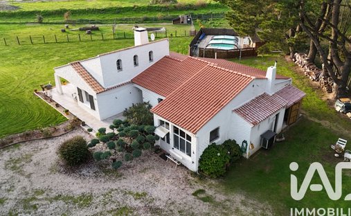 House in Soullans, Pays de la Loire, France 1