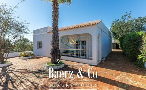 Villa in Loule (Sao Sebastiao), Algarve, Portugal 1