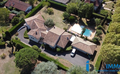 Villa in La Frucharie, Aussillon, France 1