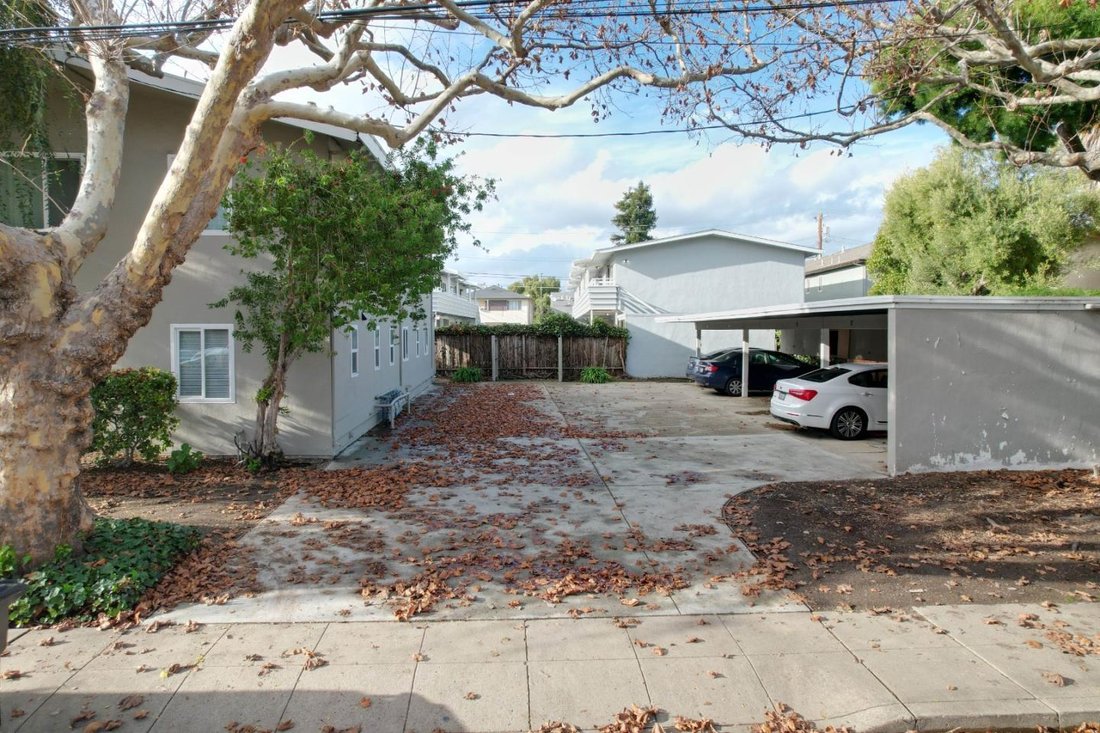 San Mateo, California, United States 4 - 16983252