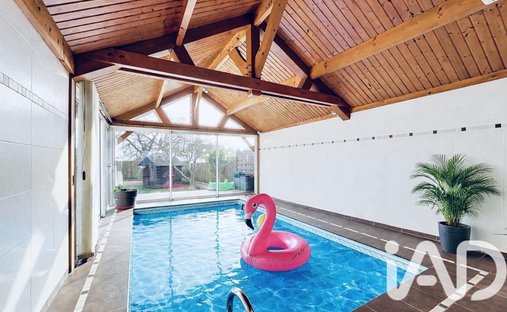 House in Issou, Ile-de-France, France 1