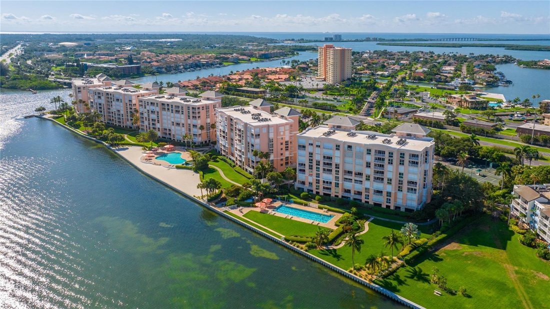 Condo in St. Petersburg, Florida, United States 1 - 16984259