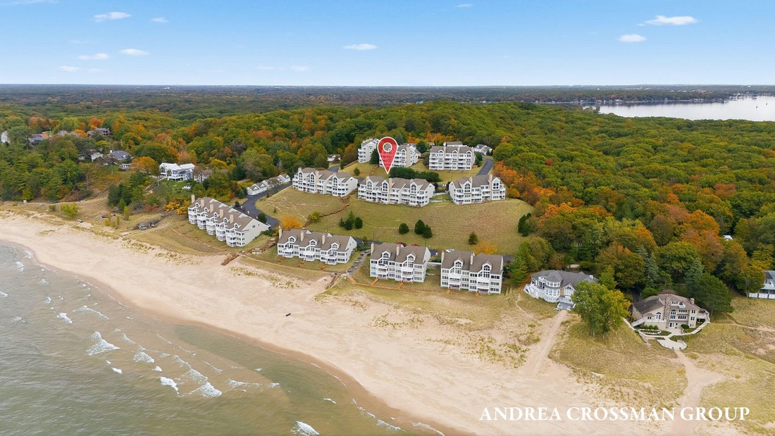 Condo in West Olive, Michigan, United States 1 - 16981858