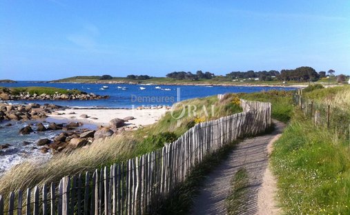 Estate in Pleumeur-Bodou, Brittany, France 1
