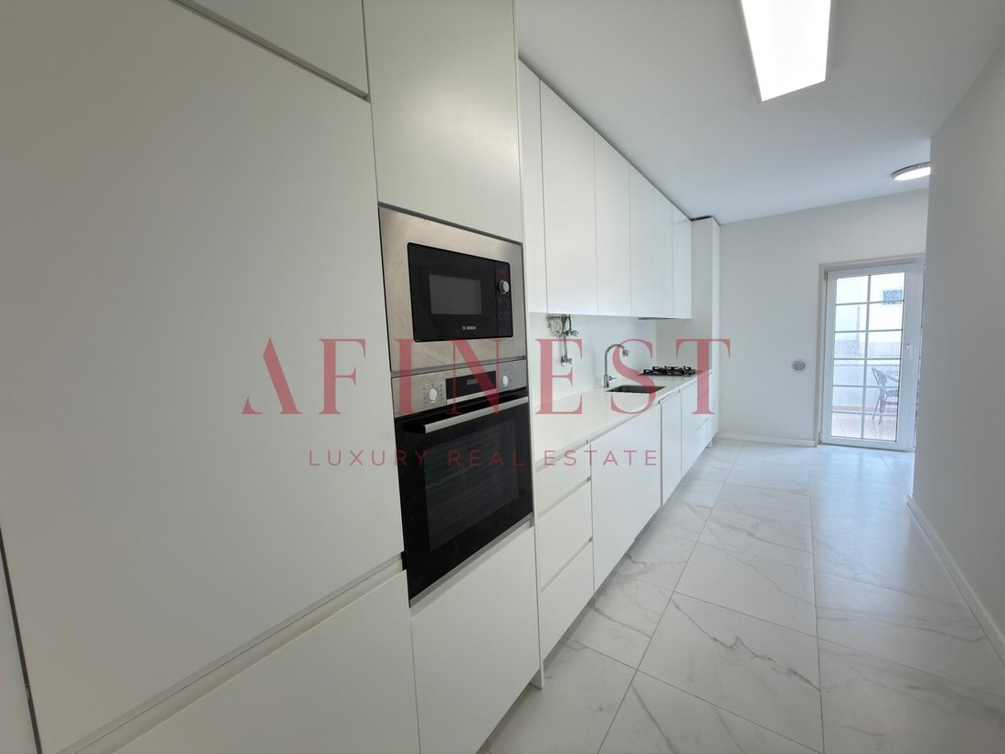Apartment in Estoril, Cascais e Estoril, Lisbon 1 - 16981674