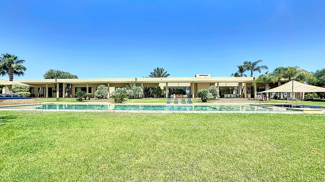 Villa in Annakhil, Marrakesh-Safi, Morocco 1 - 12087026