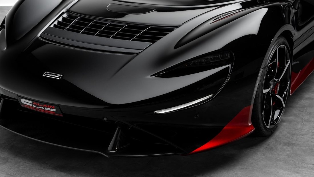 Roadster in Dubai, Dubai, United Arab Emirates 5 - 14962478