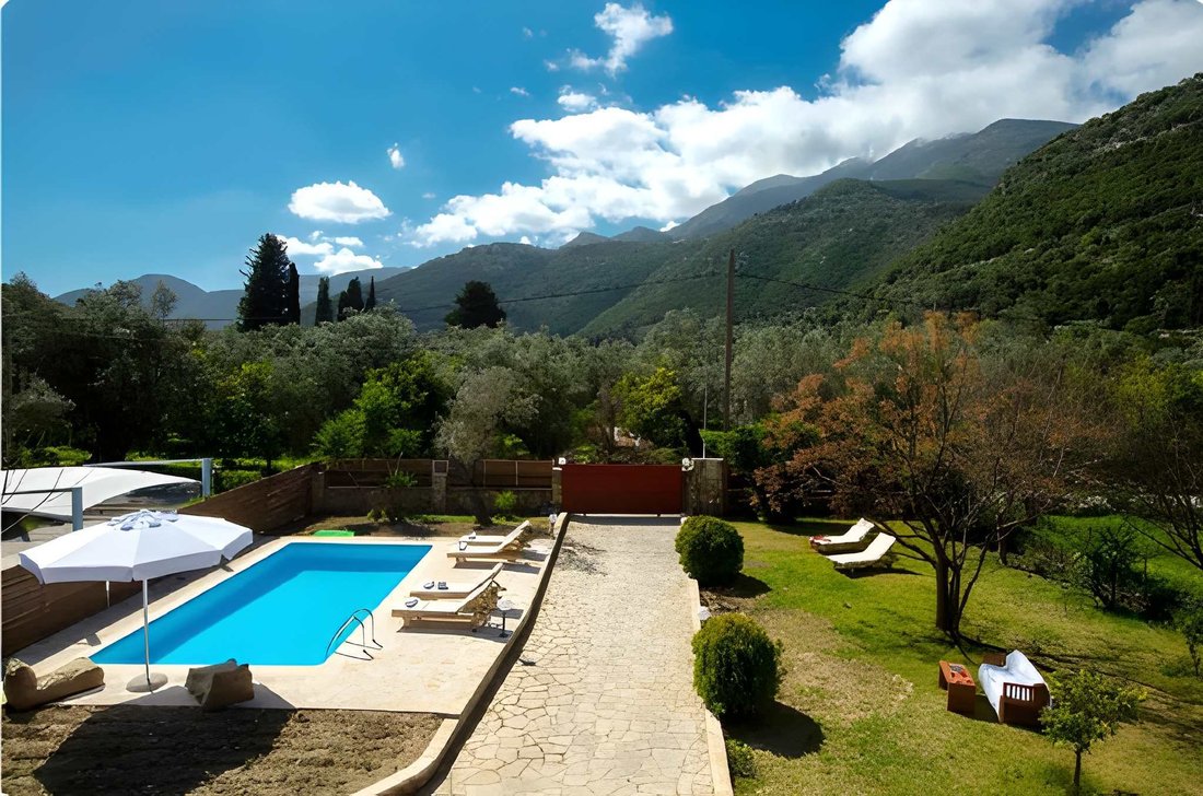 Villa in Nudriou, Ellomenos, Greece 4 - 16987293