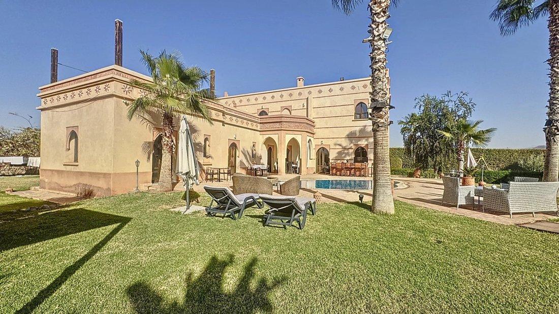 Villa in Amizmiz, Marrakesh-Safi, Morocco 2 - 15149930