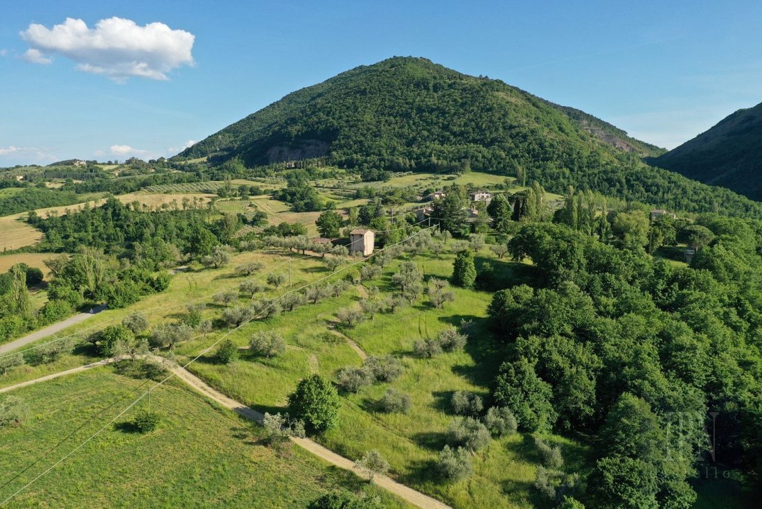 House in Umbertide, Umbria, Italy 4 - 16987291