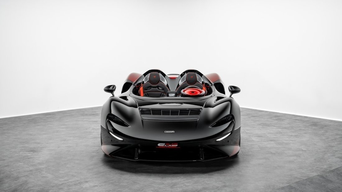 Roadster in Dubai, Dubai, United Arab Emirates 3 - 14962478