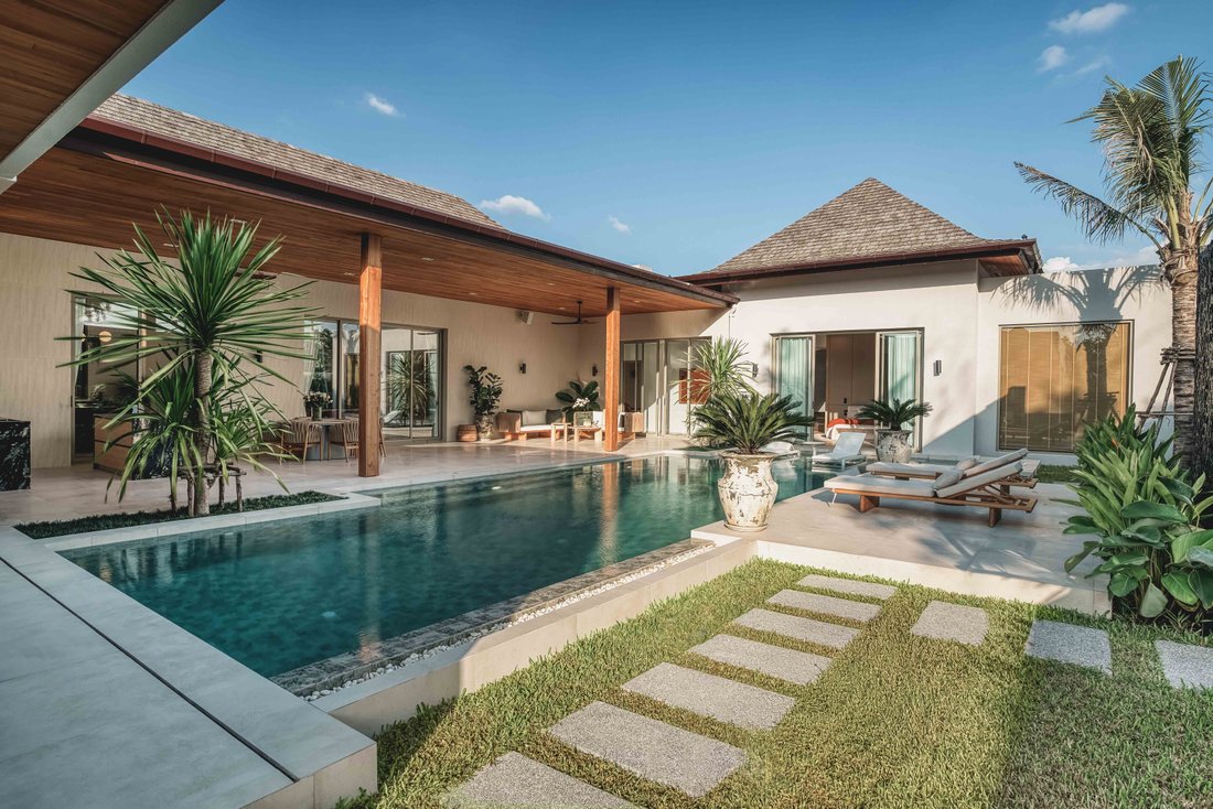 Villa in Choeng Thale, Phuket, Thailand 1 - 16987181