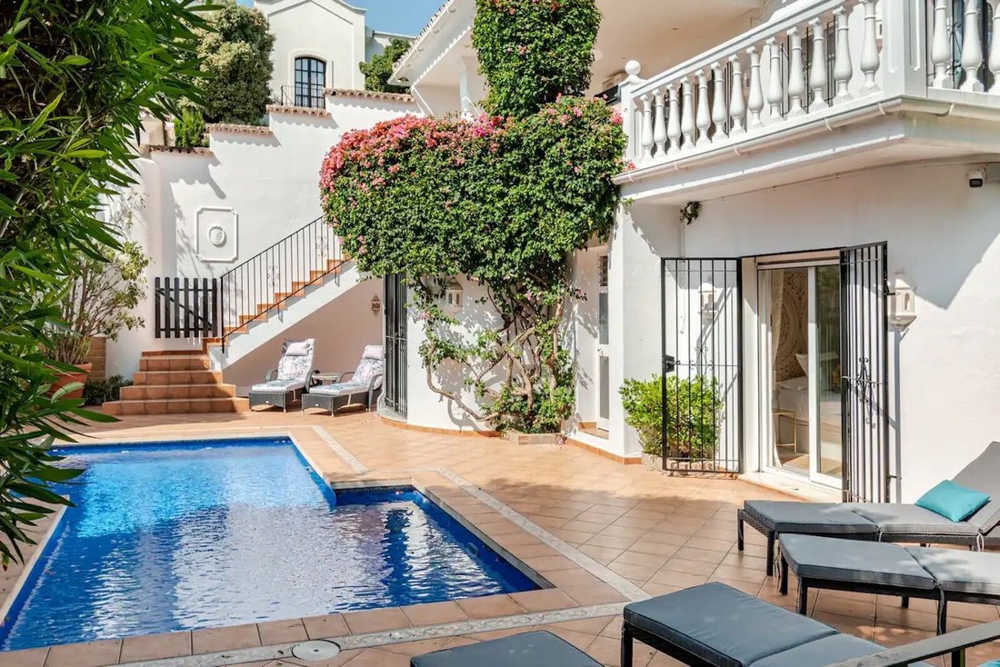 Villa en Marbella, Andalucía, España 2 - 16986497