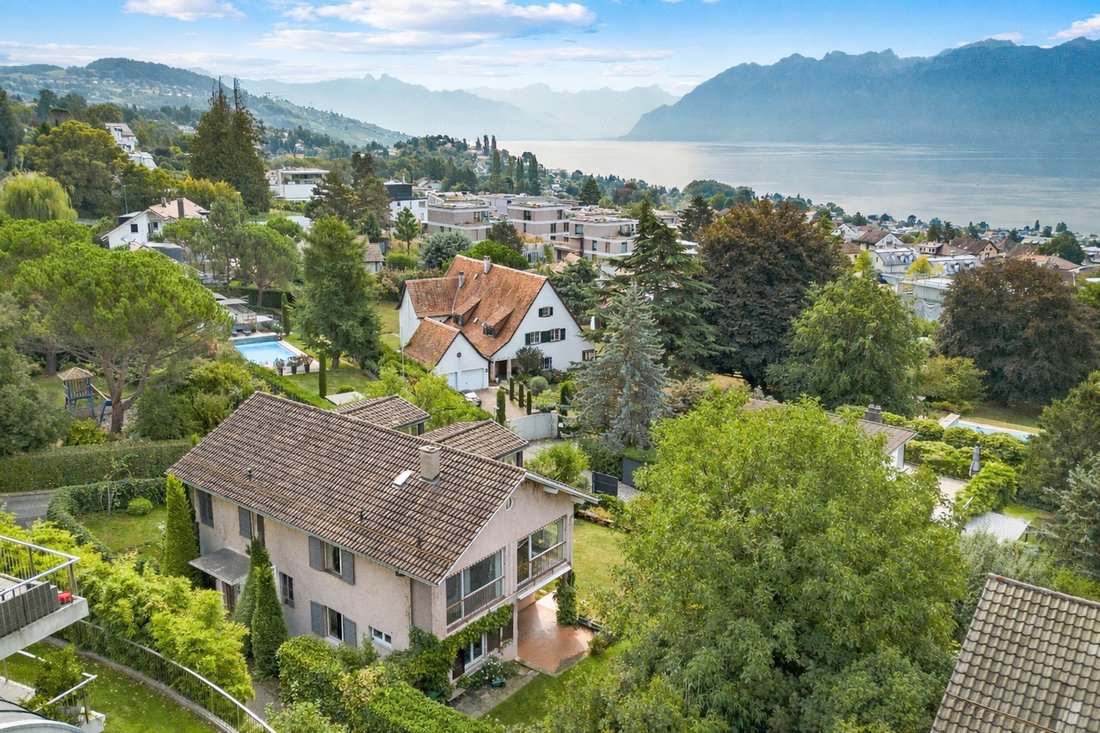 Detached House, Ideally Located In Pully