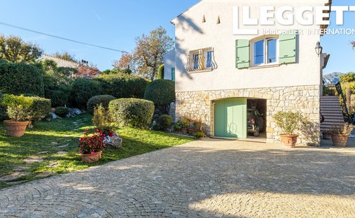 Maison à Nord, La Gaude, France 1