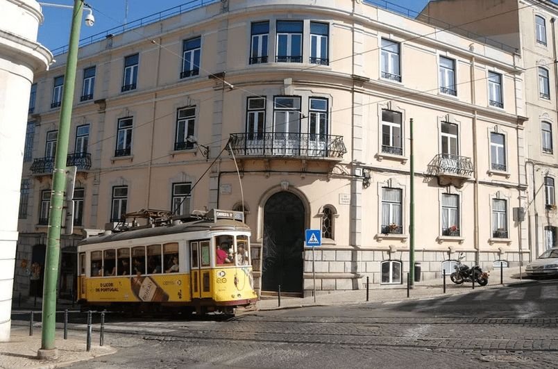 Apartment in Estrela, Lisbon, Portugal 2 - 16987296