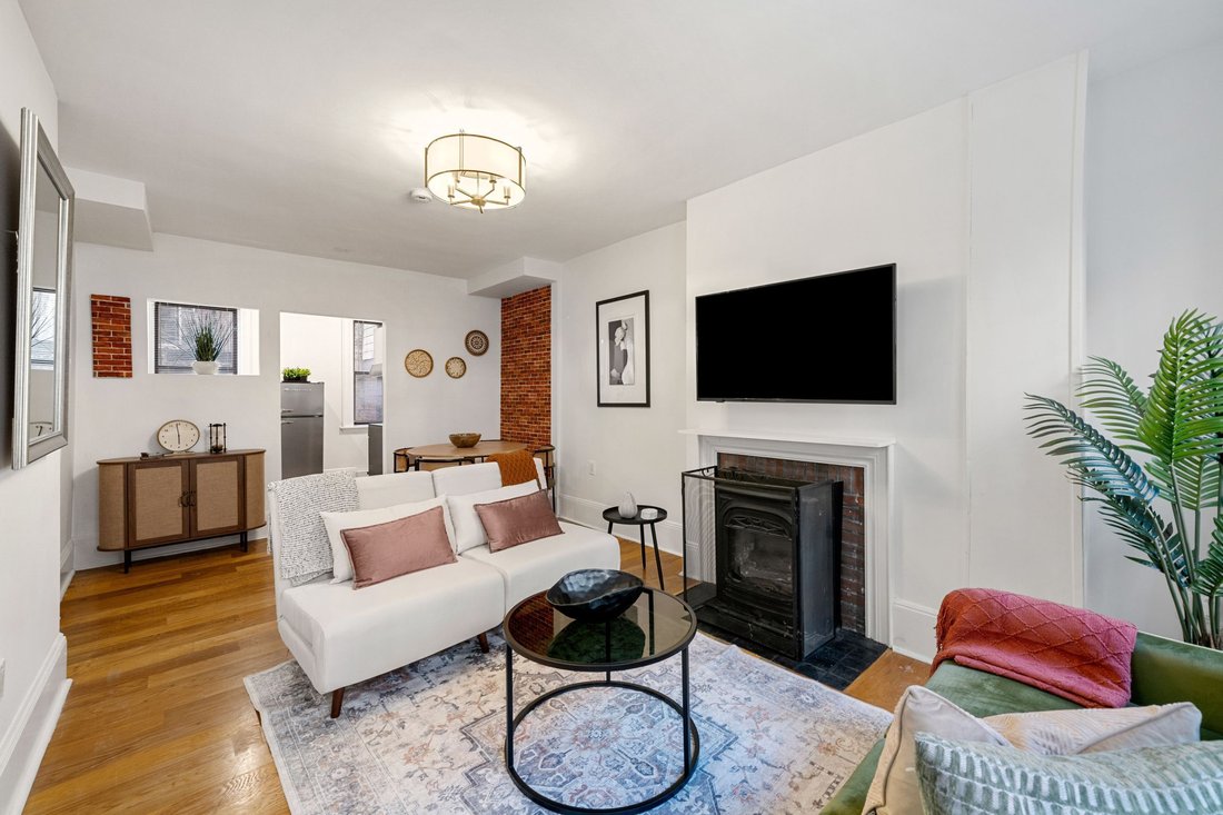 Boston, Massachusetts, United States 2 - 16986312