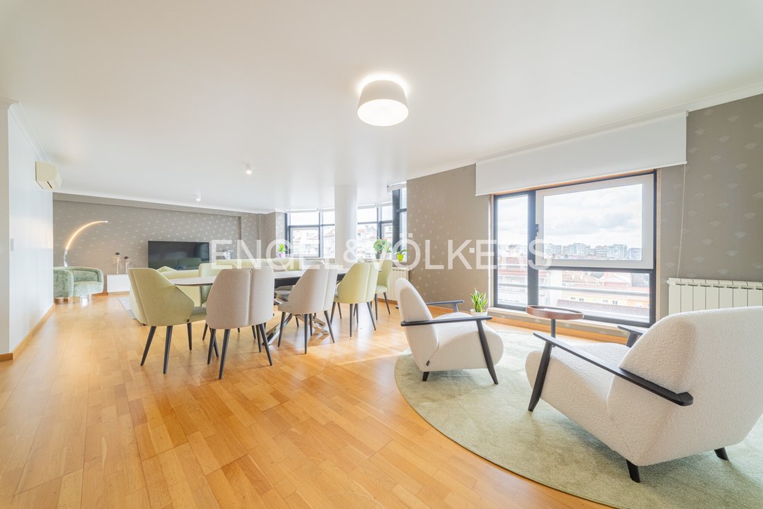 Apartment in Alvalade, Lisbon, Portugal 5 - 16986673