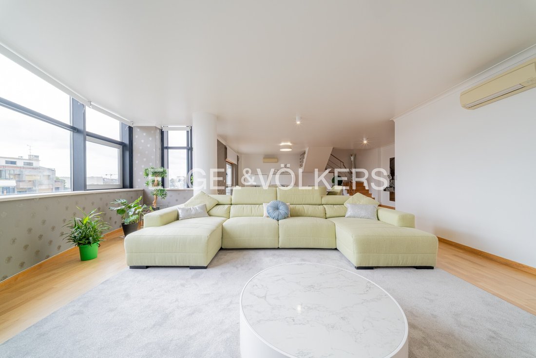 Apartment in Alvalade, Lisbon, Portugal 3 - 16986673