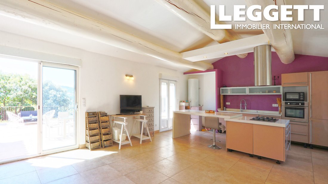 Villa in Villars, Provence-Alpes-Côte d'Azur, France 3 - 14331157