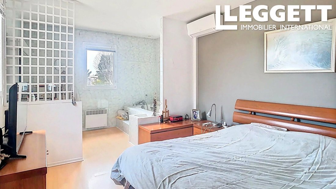 House in Village, Villeneuve-Loubet, France 5 - 16986525