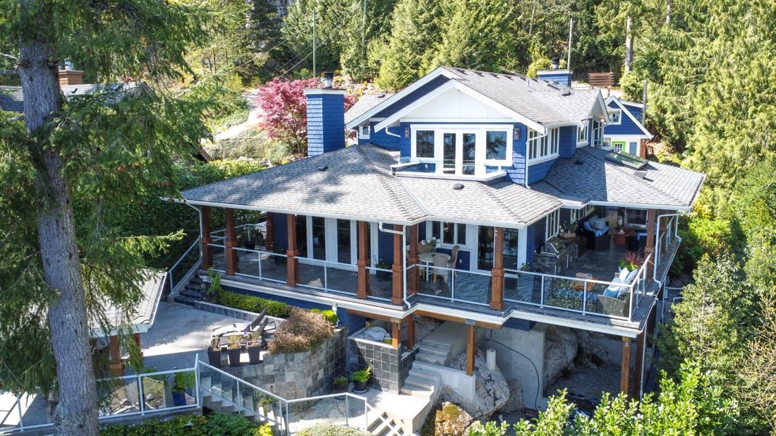 House in North Vancouver, British Columbia, Canada 1 - 15595922