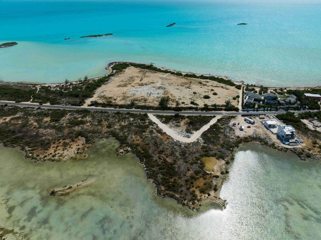 Land in Long Bay Hills, Caicos Islands, Turks and Caicos Islands 3 - 16986794
