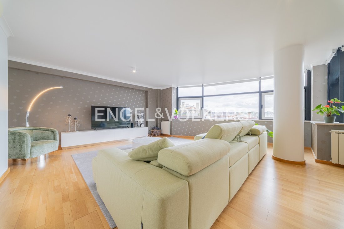 Apartment in Alvalade, Lisbon, Portugal 2 - 16986673