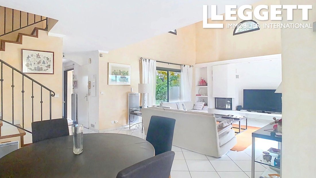 House in Village, Villeneuve-Loubet, France 4 - 16986525