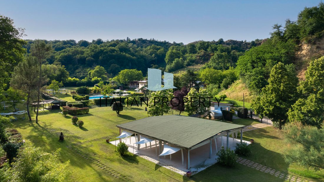 Farm Ranch in San Giovanni Valdarno, Tuscany, Italy 5 - 16987304