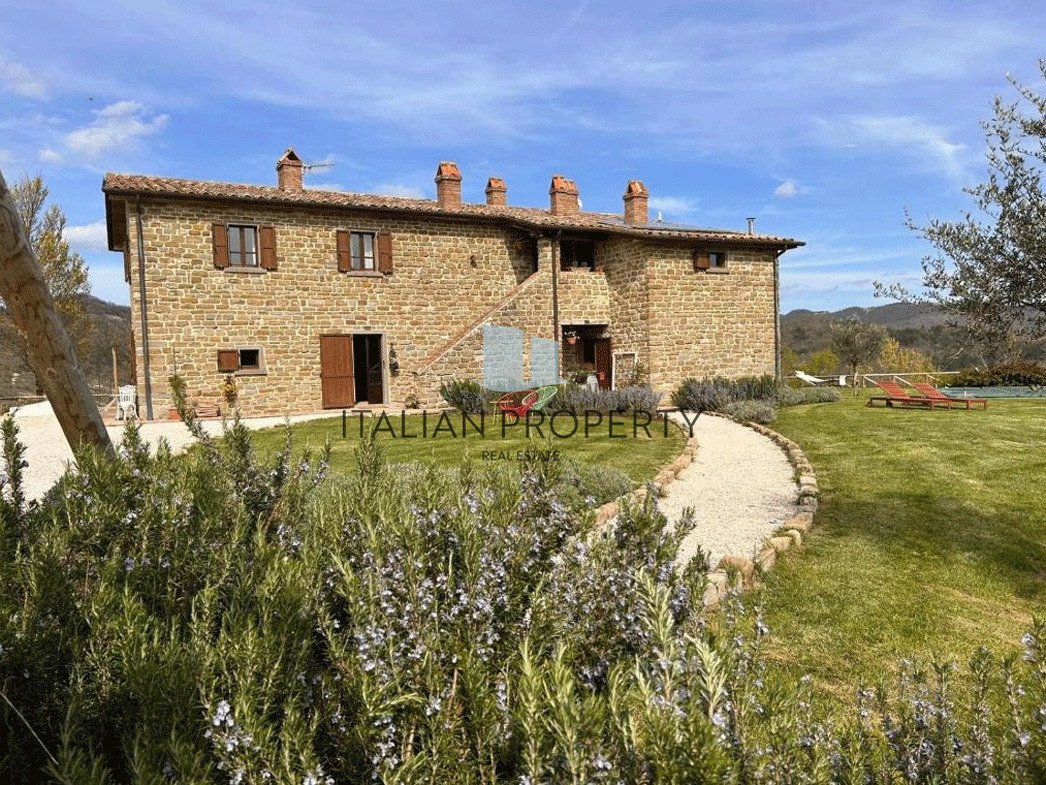Farm Ranch in Pietralunga, Umbria, Italy 3 - 16987295