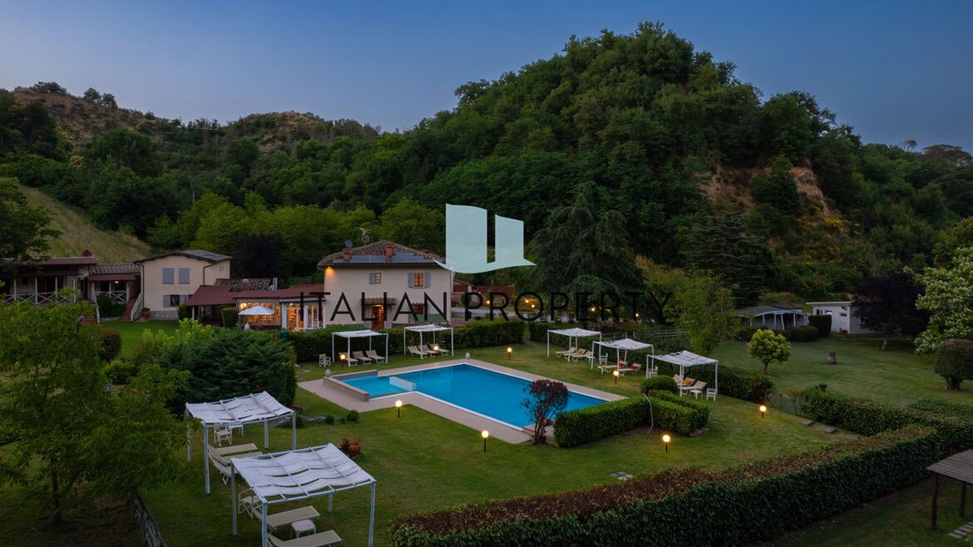 Farm Ranch in San Giovanni Valdarno, Tuscany, Italy 4 - 16987304