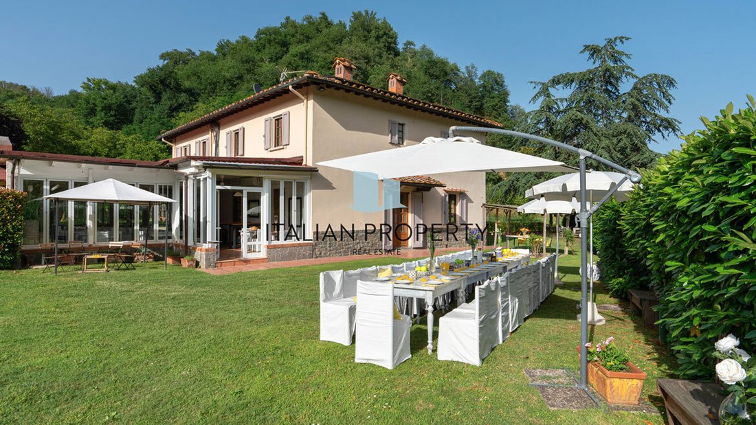 Farm Ranch in San Giovanni Valdarno, Tuscany, Italy 2 - 16987304
