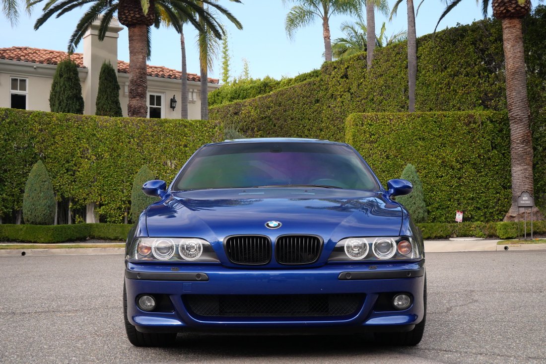 Sedan in Los Angeles, California, United States 2 - 16991812