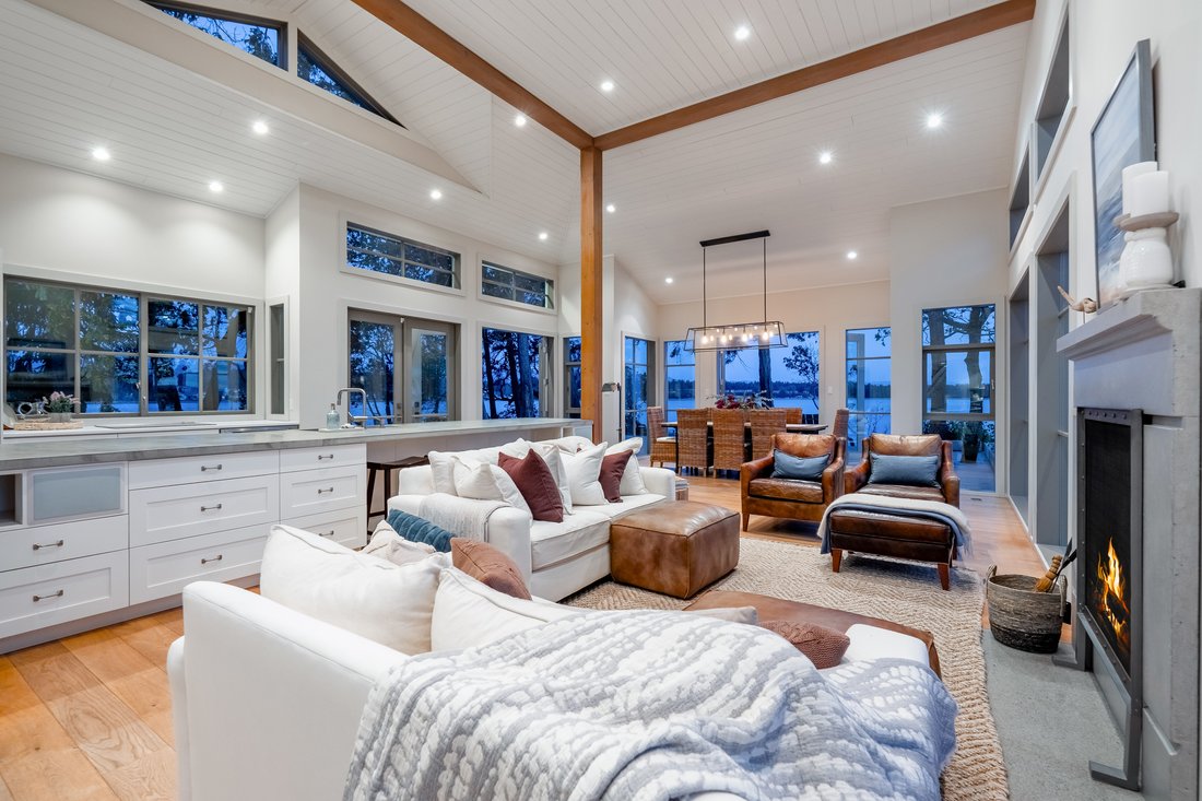 House in Nanaimo, British Columbia, Canada 5 - 16991806