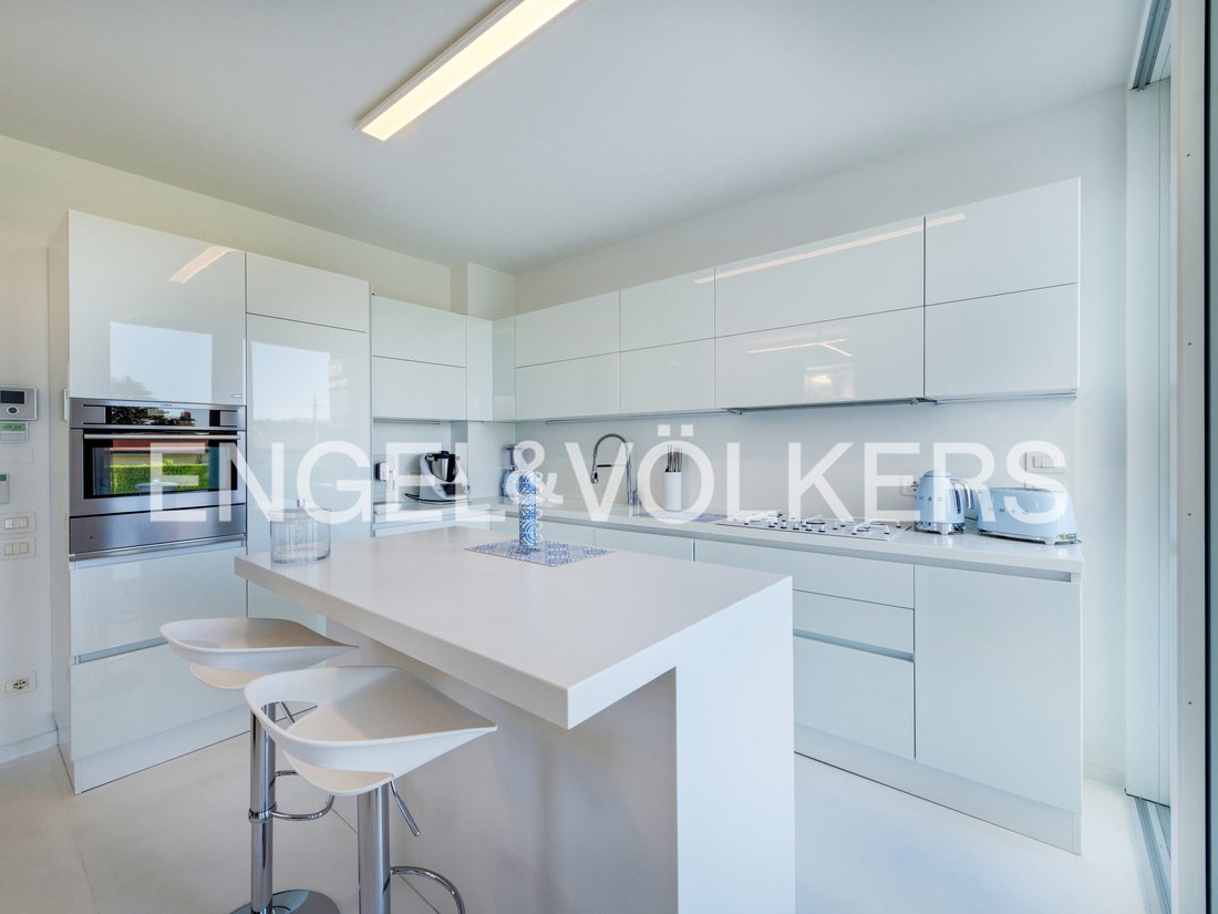 Apartment in Bardolino, Veneto, Italy 5 - 16987431