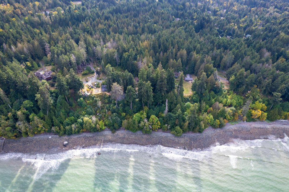 House in Qualicum Beach, British Columbia, Canada 3 - 16991310