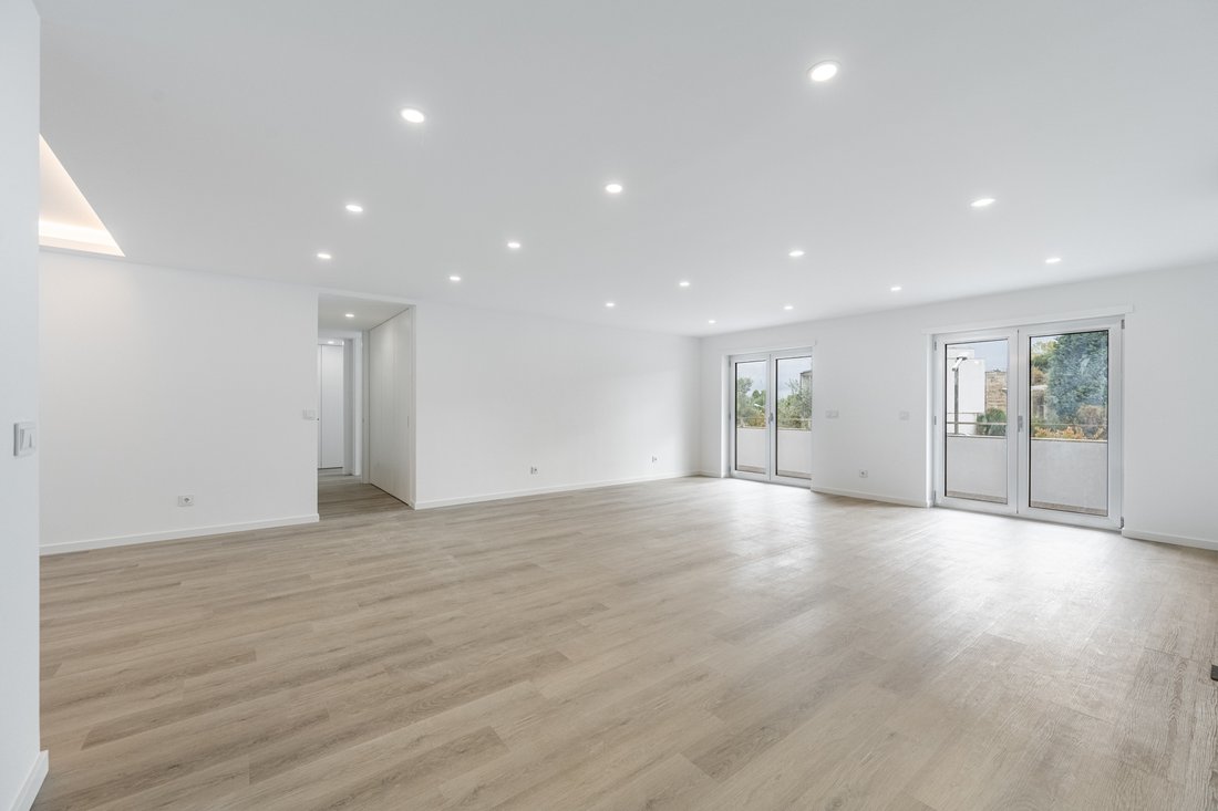 Apartment in Oliveira do Douro, Porto District, Portugal 2 - 16990864