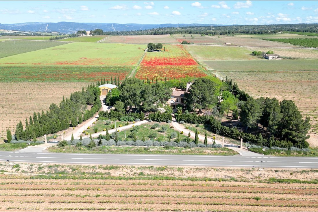 Villa in Fontanars dels Alforins, Valencian Community, Spain 2 - 16991093