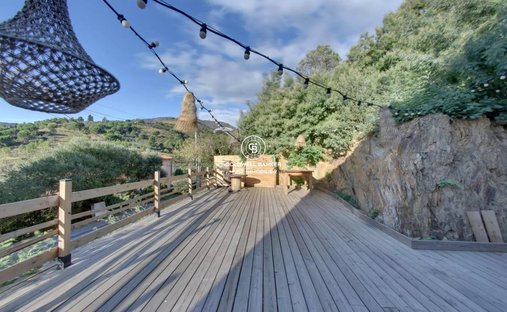 House in Peripherie, Port-Vendres, France 1