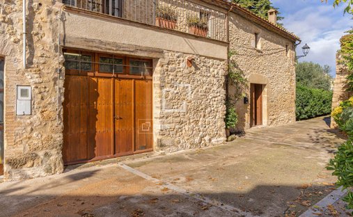 16 Bedroom Castle For Sale In Alt Empordà, Girona