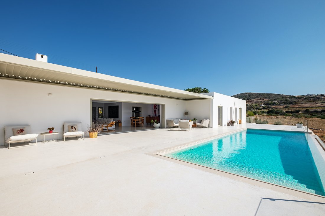 Villa in Paros, Aegean, Greece 2 - 16993327