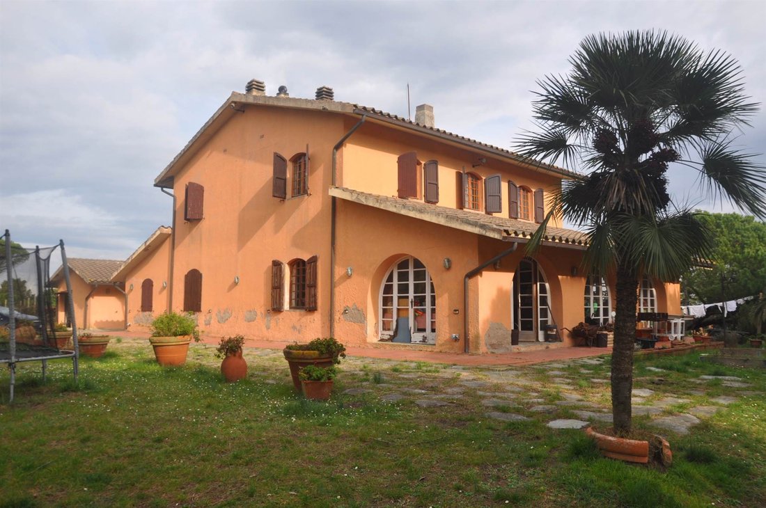 Country House in Castelnuovo della Misericordia, Tuscany, Italy 3 - 16994810