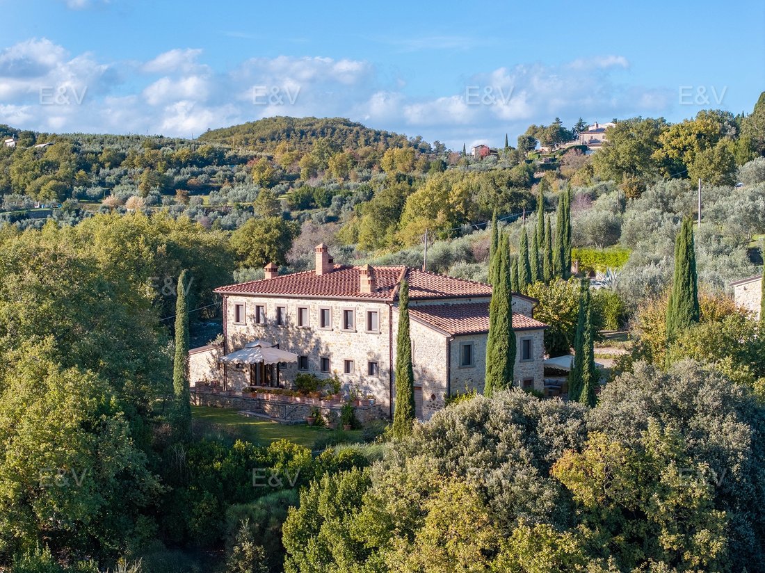 Country House in Bucine, Tuscany, Italy 1 - 16987669
