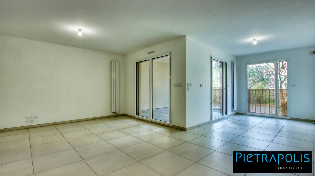Apartment in Zola - Pressence, Villeurbanne, France 3 - 16994433