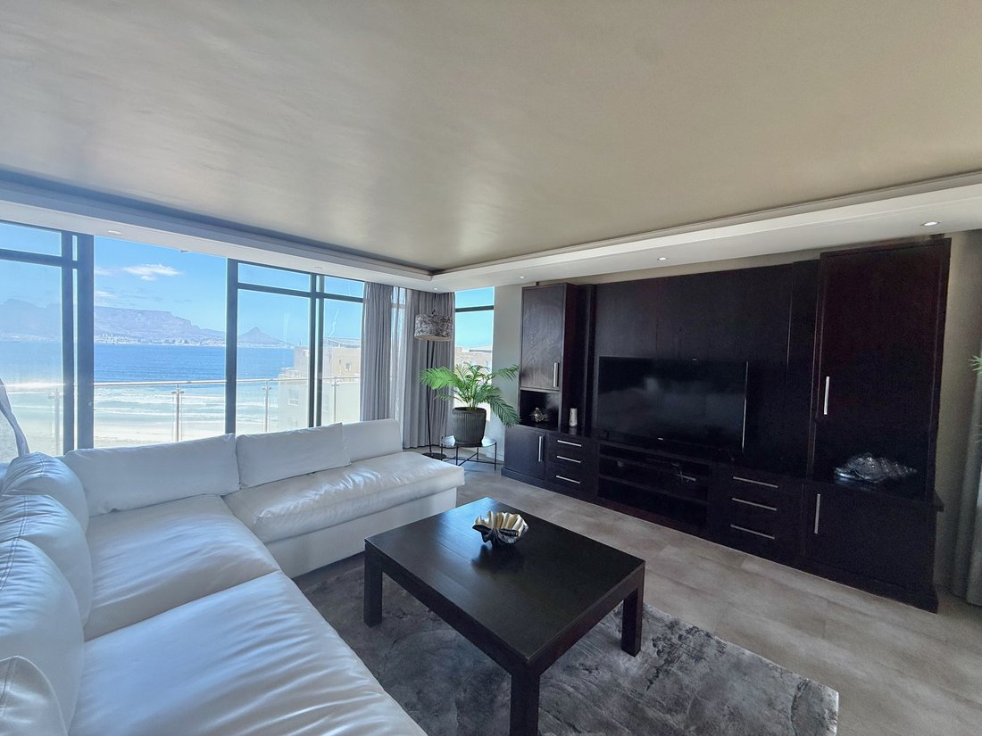 Apartment in Table View, Cape Town, South Africa 2 - 16997260