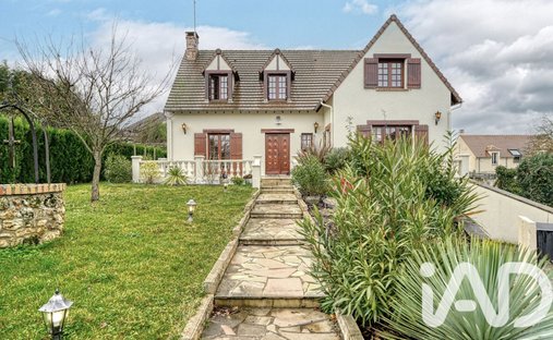 House in L'Isle-Adam, Ile-de-France, France 1