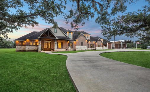 House in Angleton, Texas, United States 1